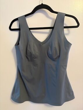 Knix tank size XL